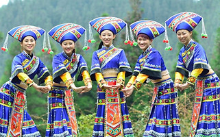 壮锦在婚嫁礼仪中的地位