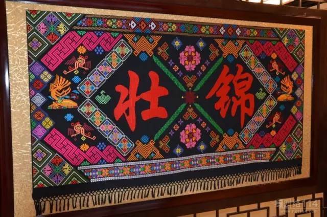 凤鸟纹壮锦桌布